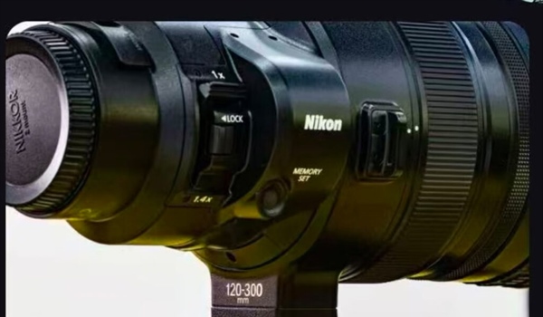 A Nikon Nikkor Z 120-300mm f/2.8 TC VR S Leaks