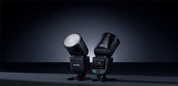 Godox Releases the V1Mid